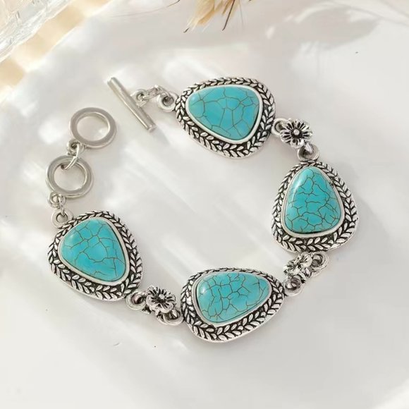 Faux Turquoise and Silver Concho Chain Bracelet (#1121) - Picture 2 of 7